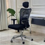 ⁦كرسي مكتبي موديل هارلي – ابيض ماش اسود⁩ - الصورة ⁦2⁩