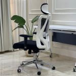 كرسي مكتبي موديل هارلي – ابيض ماش اسود